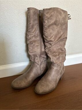 Women’s Taupe Slouchy Mid-Calf Boots - Stylish Everyday Comfort